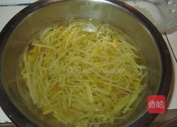 小炒榨菜的做法图解1