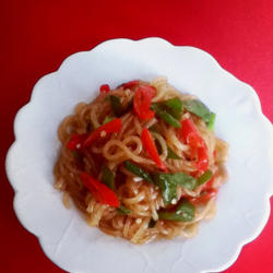 蚝油辣椒炒粉条的做法[图]