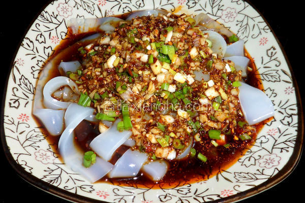 酸辣红油绿豆凉粉