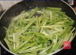香芹炒香干鸡蛋的做法图解3