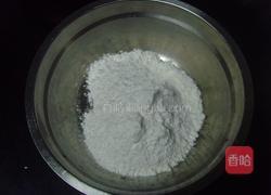 哈密瓜冰皮月饼的做法图解2