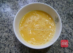 榨菜炒鸡蛋的做法图解4