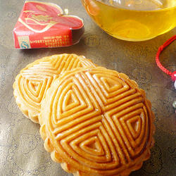 广式莲蓉蛋黄月饼的做法[图]