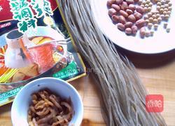 杂酱酸辣粉的做法图解1