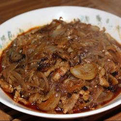 油泼辣子洋葱肉片的做法[图]