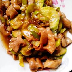 辣椒炒猪大肠的做法[图]