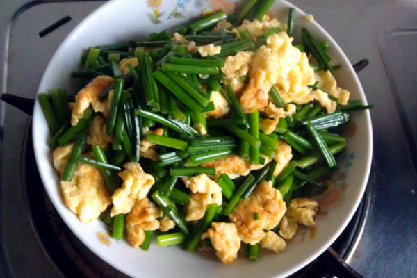 香葶炒鸡蛋的精选做法