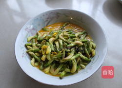 金雀花煎鸡蛋的做法图解4