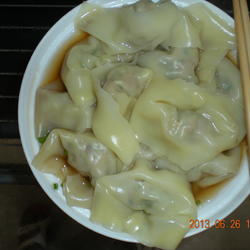 芹菜猪肉大馄饨的做法[图]