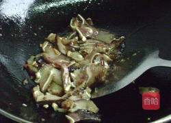 炒腊猪耳朵的做法图解3