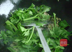 炒腊猪耳朵的做法图解4