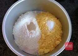 阿胶蜜枣玉米发糕的做法图解1