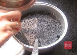 黑芝麻千层糕的做法图解3