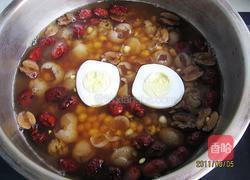 桂圆红枣炖鸡蛋的做法图解8