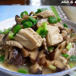 冻豆腐肉丝烧蘑菇的做法[图]