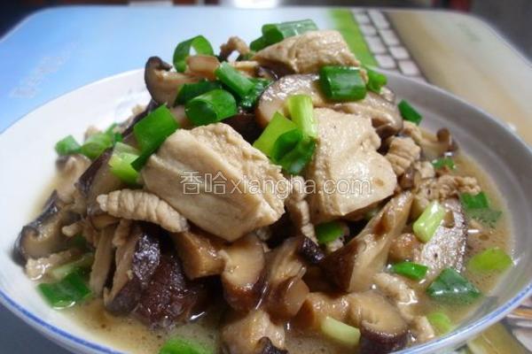 冻豆腐肉丝烧蘑菇