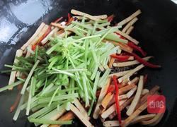 毛芹炒香干的做法图解7