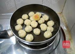 烫面雪菜豆干煎包的做法图解10