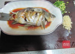 清蒸葱香鲫鱼的做法图解7