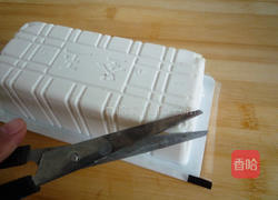 皮蛋豆腐的做法图解2