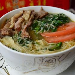 猫妮菜牛肉汤面的做法[图]