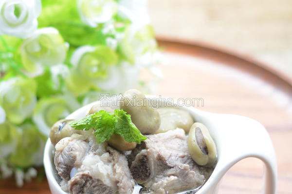 蚕豆炖排骨