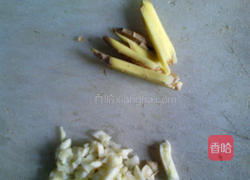 蚝油手撕包菜的做法图解1