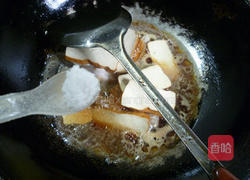 香干烧橡皮鱼的做法图解14