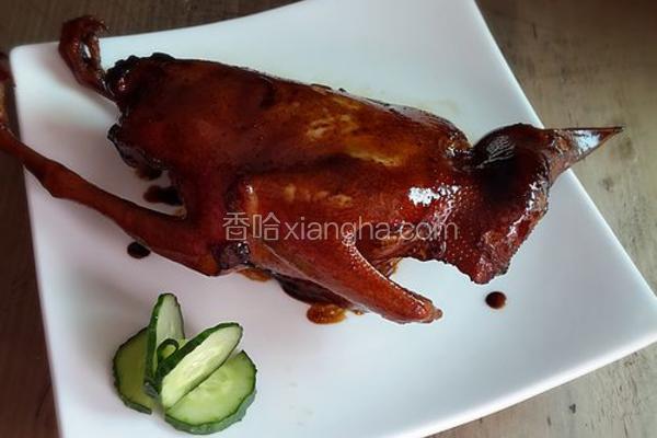 豉油皇乳鸽