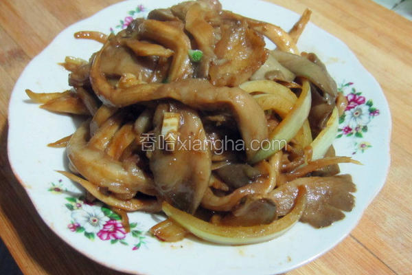 猪肉洋葱炒平菇