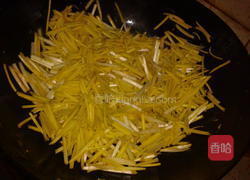 蒜黄鸡蛋的做法图解2