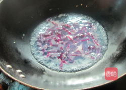 包菜丝煮面的做法图解3