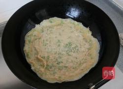苦瓜虾皮鸡蛋煎饼的做法图解5