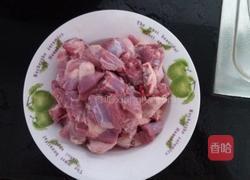 香菇烧鸭的做法图解1