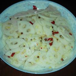 糖醋炝莲菜的做法[图]
