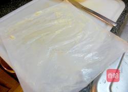 番茄酱汁比目鱼的做法图解4