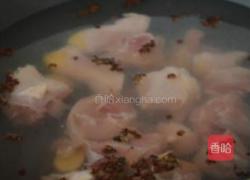 土豆烧鸡块的做法图解2