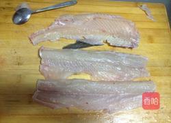 鲜鲜鱼丸汤的做法图解2