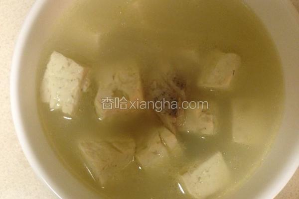 清鲜鲫鱼豆腐汤