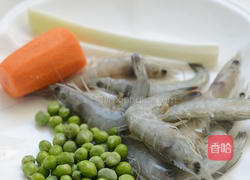 虾球烩豆腐的做法图解1