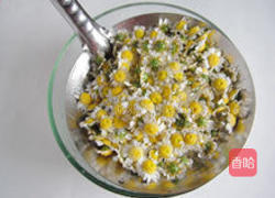 明目菊花茶的做法图解2