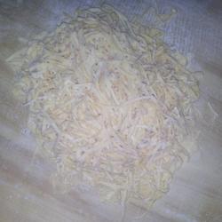 鸡蛋手擀面条的做法[图]