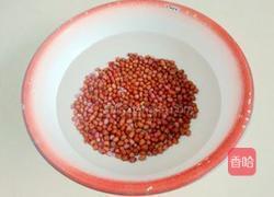 红豆金银花粥的做法图解1