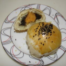 绿豆蛋黄酥的做法[图]