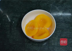 黄桃慕斯杯的做法图解1