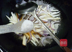 洋葱香干炒茭白的做法图解11
