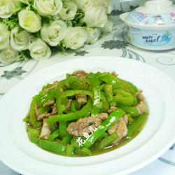 青椒炒里脊肉的做法[图]