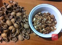 琥珀核桃仁的做法图解1