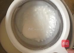 镂空双色月饼的做法图解3