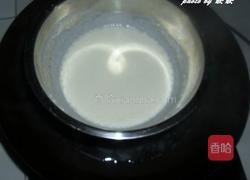 绿豆沙冰皮月饼的做法图解3